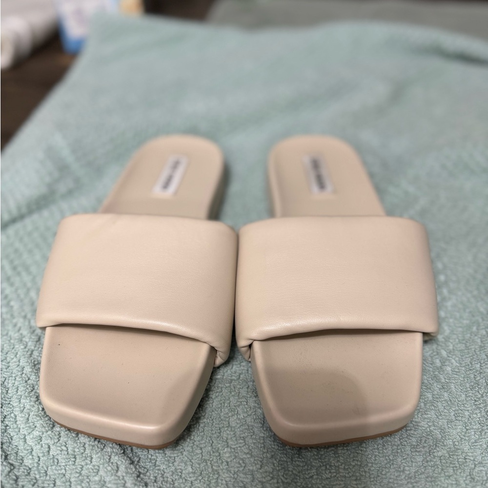 Elegant Cream Women's Slides